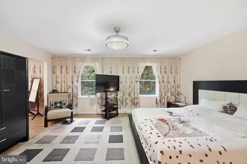 Bedroom - 15221 Redgate Dr, Silver Spring, MD 20905 photo 4 of 13