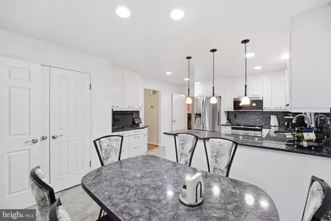 Kitchen - 15221 Redgate Dr, Silver Spring, MD 20905 photo 6 of 6
