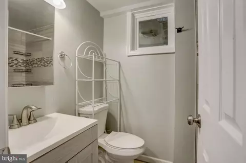 Bath - 1007 Venice Dr, Silver Spring, MD 20904 photo 1 of 4
