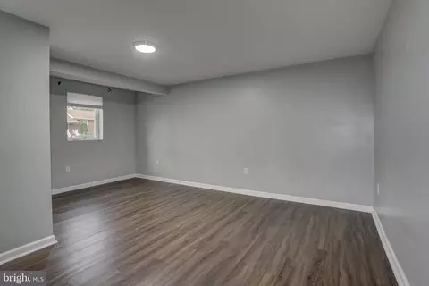 Living - 1007 Venice Dr, Silver Spring, MD 20904 photo 3 of 5
