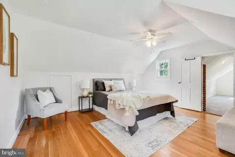 Bedroom - 15400 Layhill Rd, Silver Spring, MD 20906 photo 2 of 6