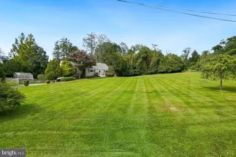 Exterior - 15400 Layhill Rd, Silver Spring, MD 20906 photo 3 of 9
