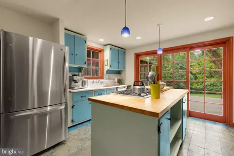 Kitchen - 9407 Hale Pl, Silver Spring, MD 20910 photo 1 of 6