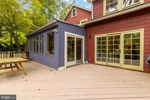 Exterior - 9407 Hale Pl, Silver Spring, MD 20910 photo 4 of 16