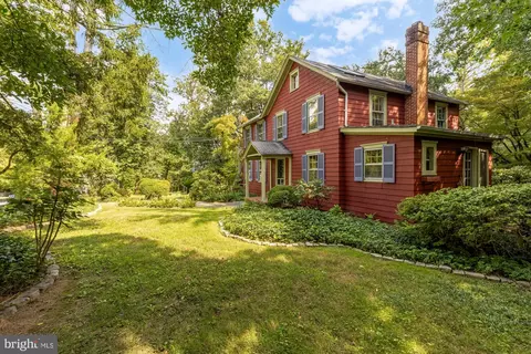 Exterior - 9407 Hale Pl, Silver Spring, MD 20910 photo 15 of 16