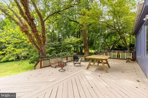 Exterior - 9407 Hale Pl, Silver Spring, MD 20910 photo 6 of 16