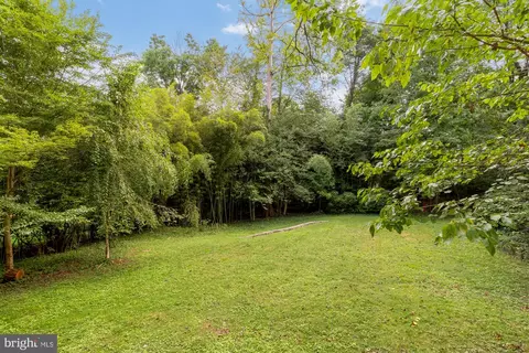 Exterior - 9407 Hale Pl, Silver Spring, MD 20910 photo 13 of 16