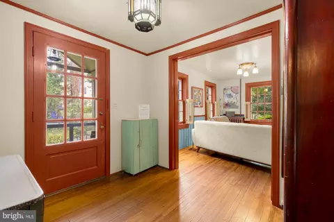 Entry Way - 9407 Hale Pl, Silver Spring, MD 20910 photo 3 of 6