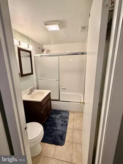 Bath - 3382 Hewitt Ave #202, Silver Spring, MD 20906 photo 1 of 1