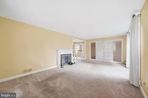 Living - 9504 Saginaw St, Silver Spring, MD 20901 photo 1 of 7