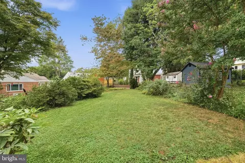 Exterior - 9504 Saginaw St, Silver Spring, MD 20901 photo 4 of 13