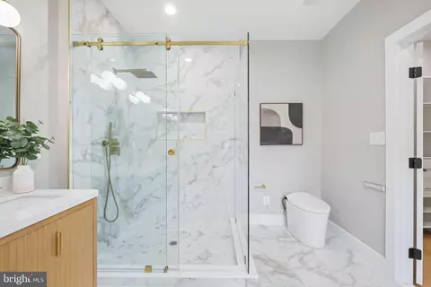 Bath - 1205 Burton St, Silver Spring, MD 20910 photo 5 of 7