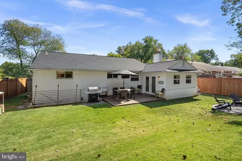Exterior - 303 Belton Rd, Silver Spring, MD 20901 photo 5 of 5