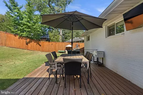 Exterior - 303 Belton Rd, Silver Spring, MD 20901 photo 3 of 5