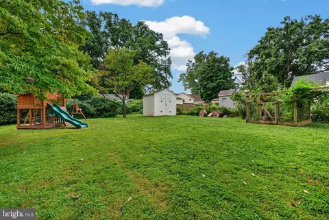 Exterior - 611 Eldrid Dr, Silver Spring, MD 20904 photo 6 of 12
