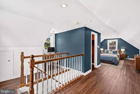 Entry Way - 611 Eldrid Dr, Silver Spring, MD 20904 photo 3 of 4