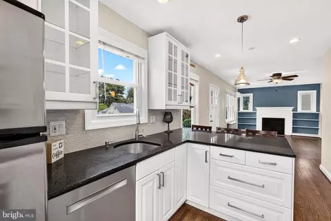 Kitchen - 611 Eldrid Dr, Silver Spring, MD 20904 photo 2 of 4