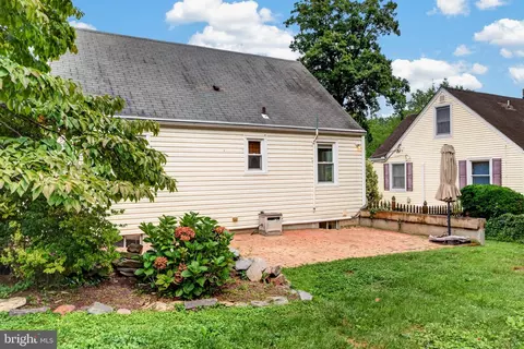 Exterior - 611 Eldrid Dr, Silver Spring, MD 20904 photo 5 of 12