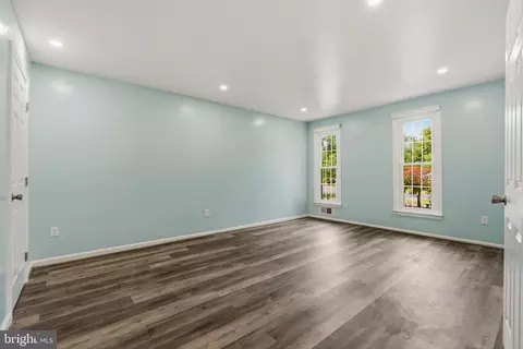 Living - 14109 Sturtevant, Silver Spring, MD 20905 photo 6 of 6