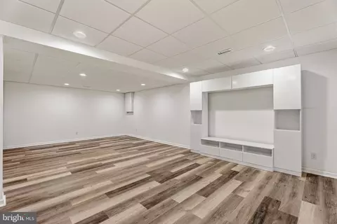 Living - 14109 Sturtevant, Silver Spring, MD 20905 photo 3 of 6