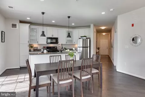 Dining - 3825 Doc Berlin Dr #17, Silver Spring, MD 20906 photo 2 of 2