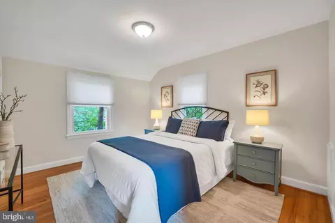 Bedroom - 1004 Dennis Ave, Silver Spring, MD 20901 photo 1 of 8