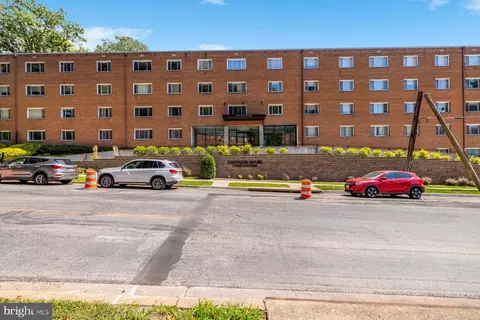 Exterior - 95 E Wayne Ave #305, Silver Spring, MD 20901 photo 1 of 4
