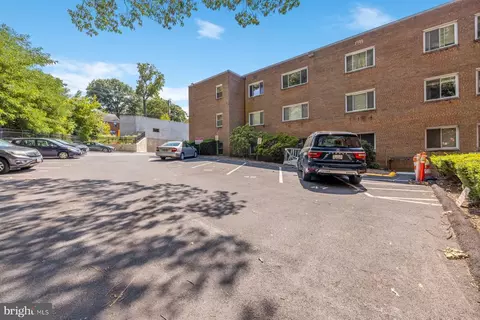 Exterior - 95 E Wayne Ave #305, Silver Spring, MD 20901 photo 3 of 4