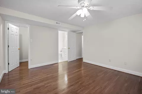 19633 Gunners Branch Rd #J, Germantown, MD 20876