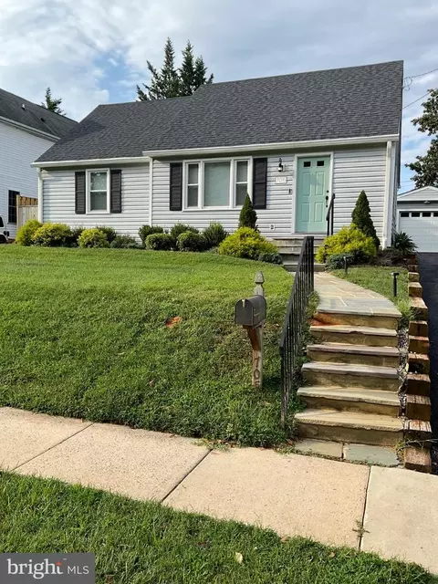 705 Brent Rd, Rockville, MD 20850