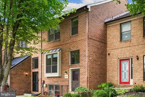 20567 Summersong Ln, Germantown, MD 20874