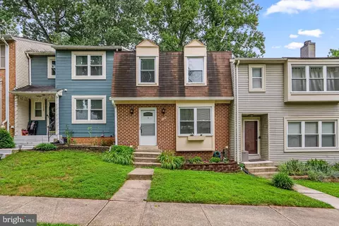 11735 Summer Oak Dr, Germantown, MD 20874
