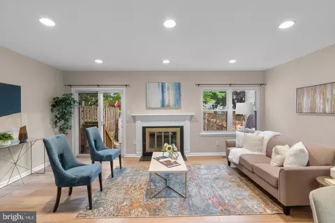11735 Summer Oak Dr, Germantown, MD 20874