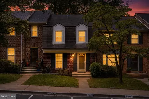 7344 Greentree Rd, Bethesda, MD 20817