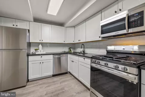 Kitchen - 2302 Sun Valley Cir #1, Silver Spring, MD 20906 photo 2 of 2
