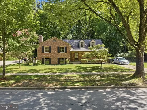 617 Aster Blvd, Rockville, MD 20850