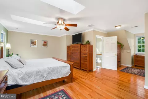 Bedroom - 13505 Montvale Dr, Silver Spring, MD 20904 photo 2 of 4