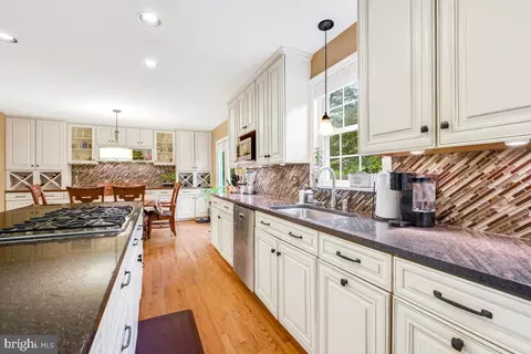 Kitchen - 13505 Montvale Dr, Silver Spring, MD 20904 photo 5 of 6