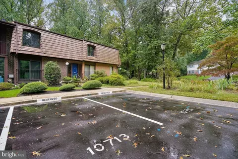 Exterior - 10713 Deborah Dr, Potomac, MD 20854 photo 4 of 4