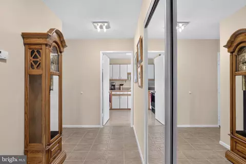Entry Way - 15115 Interlachen Dr #3-612, Silver Spring, MD 20906 photo 4 of 8