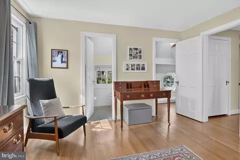 Entry Way - 104 Williamsburg Dr, Silver Spring, MD 20901 photo 6 of 6