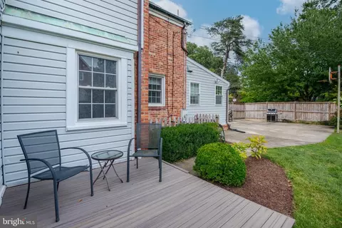Exterior - 104 Williamsburg Dr, Silver Spring, MD 20901 photo 7 of 8