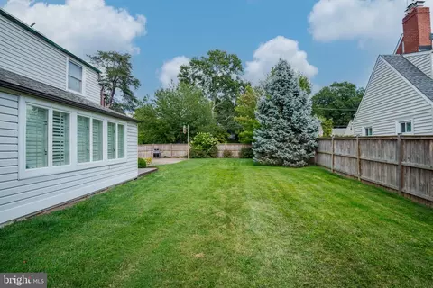 Exterior - 104 Williamsburg Dr, Silver Spring, MD 20901 photo 6 of 8