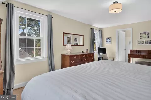 Bedroom - 104 Williamsburg Dr, Silver Spring, MD 20901 photo 2 of 5