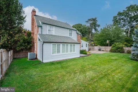 Exterior - 104 Williamsburg Dr, Silver Spring, MD 20901 photo 3 of 8