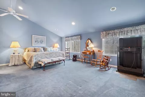 Bedroom - 2701 Olney Sandy Spring Rd, Olney, MD 20832 photo 1 of 7