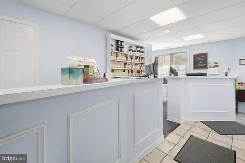 Entry Way - 2701 Olney Sandy Spring Rd, Olney, MD 20832 photo 1 of 5