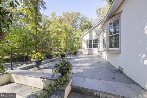 Exterior - 2701 Olney Sandy Spring Rd, Olney, MD 20832 photo 5 of 10