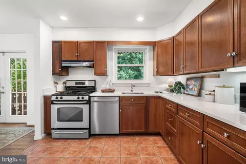 Kitchen - 2305 Peggy Ln, Silver Spring, MD 20910 photo 1 of 3