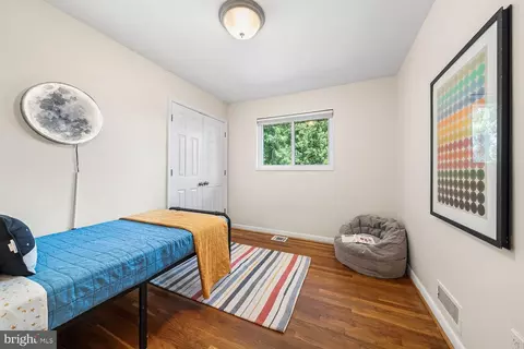 Bedroom - 2305 Peggy Ln, Silver Spring, MD 20910 photo 7 of 8